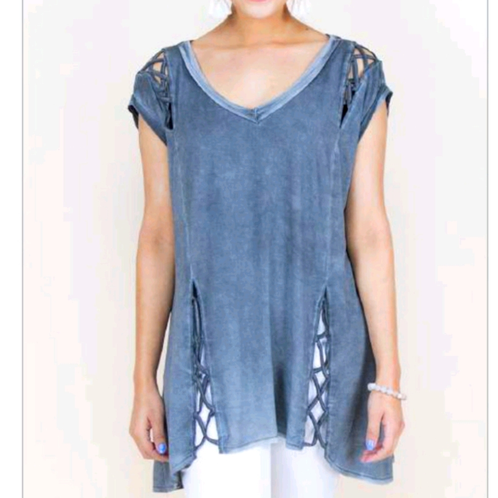 Criss cross ❌❌❌ tops!